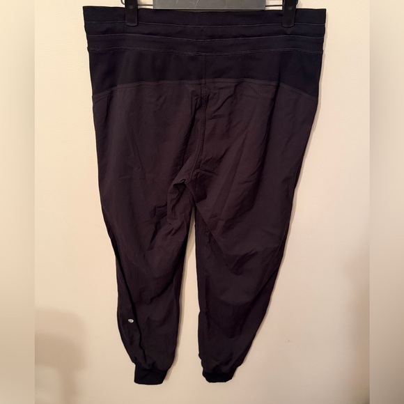 lululemon dance studios - Picture 2 of 3